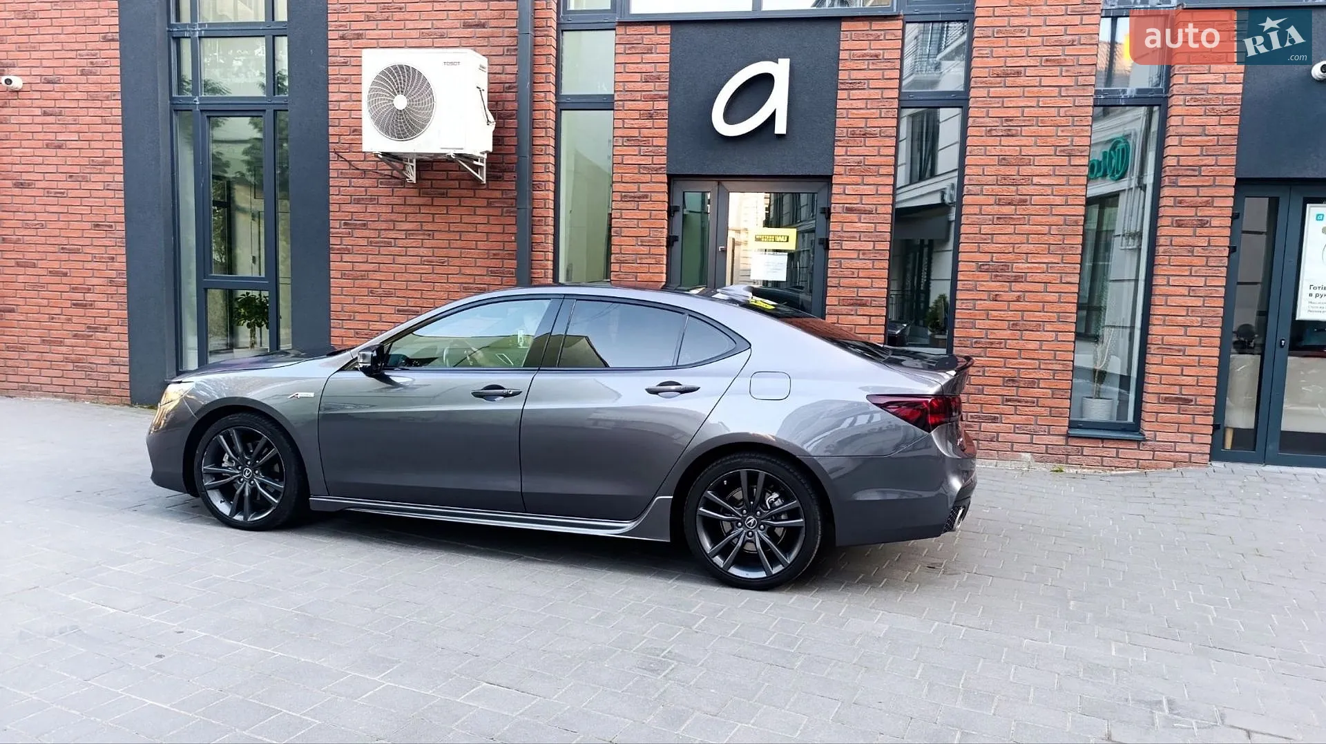 2017 Acura TLX - мініатюра 18