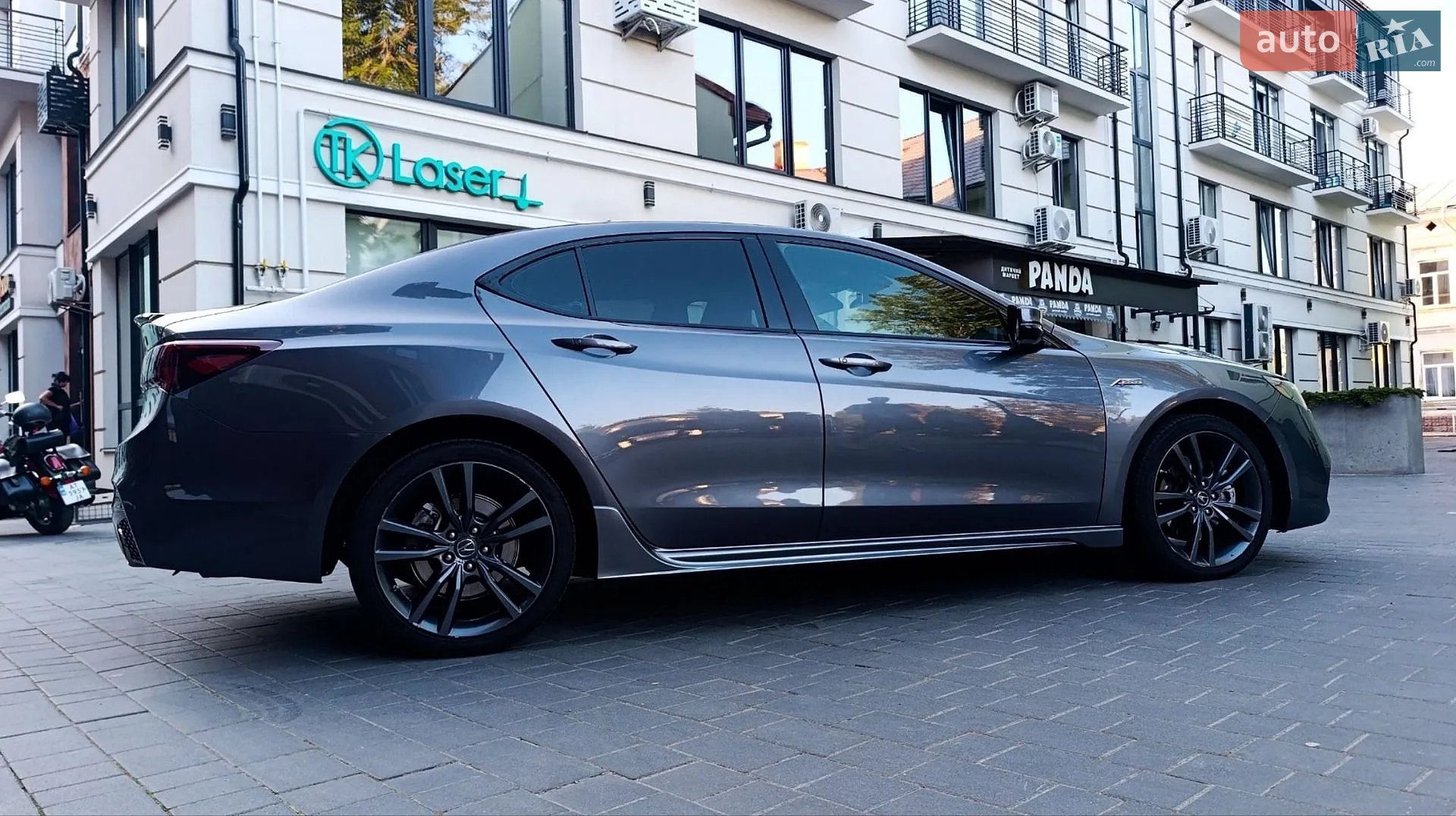 2017 Acura TLX - мініатюра 24