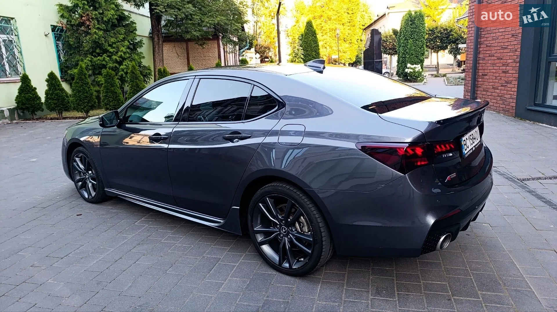 2017 Acura TLX - мініатюра 25