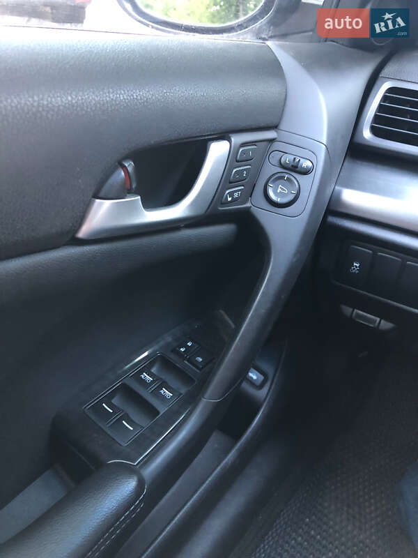 Седан Acura TSX 2011 в Вінниці