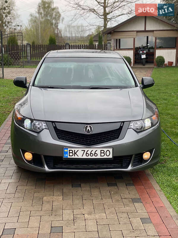 Седан Acura TSX 2010 в 