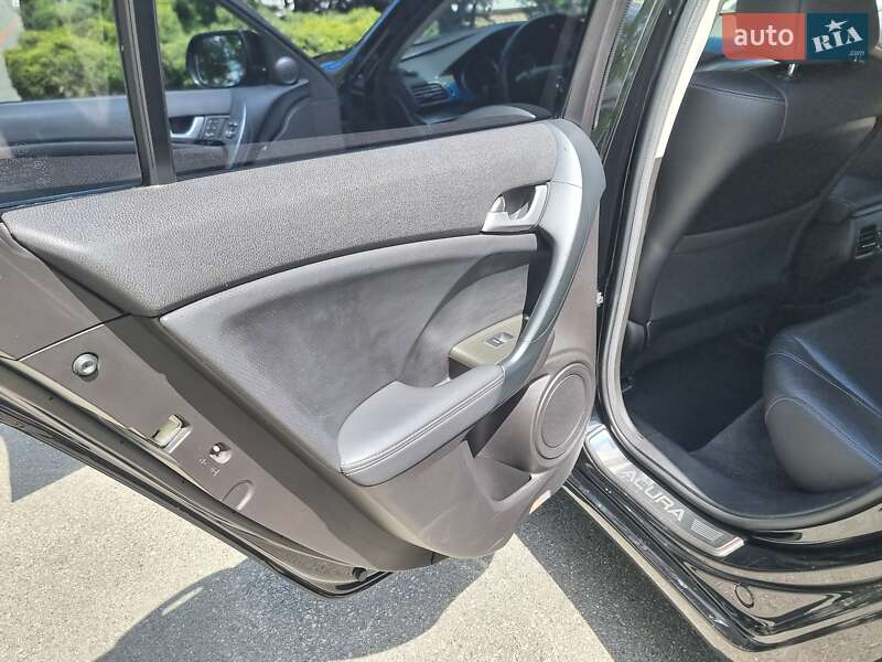 Седан Acura TSX 2012 в Киеве