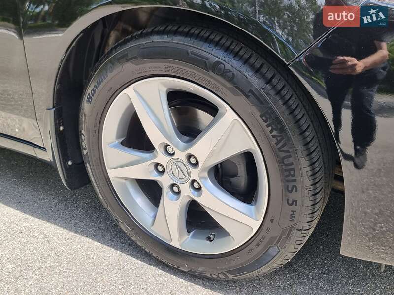 Седан Acura TSX 2012 в Киеве