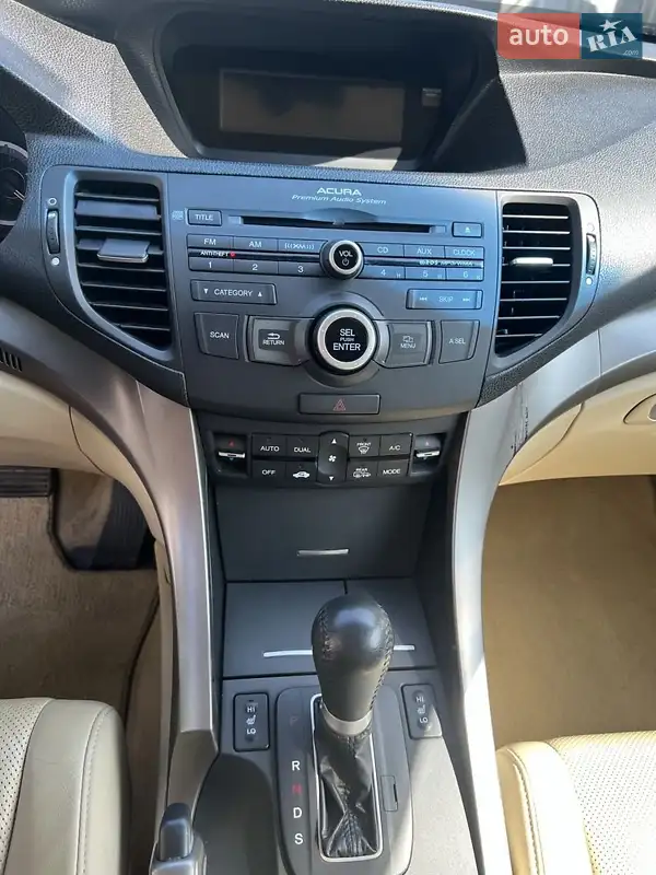 Седан Acura TSX 2010 в 