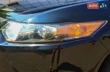 Седан Acura TSX 2010 в 
