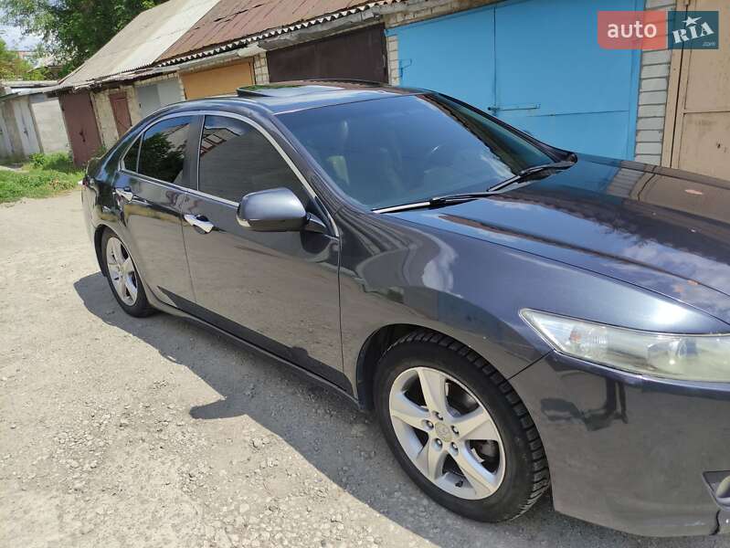 Седан Acura TSX 2011 в Новомосковске