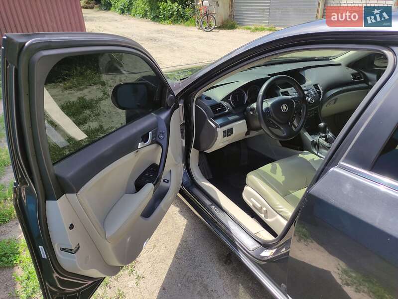 Седан Acura TSX 2011 в Новомосковске