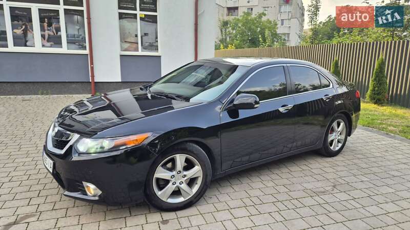 Седан Acura TSX 2011 в Львові