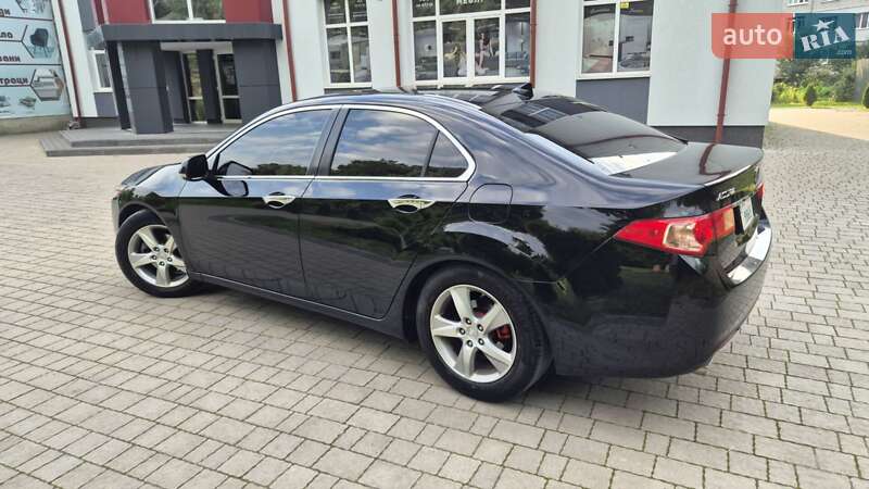 Седан Acura TSX 2011 в Львові