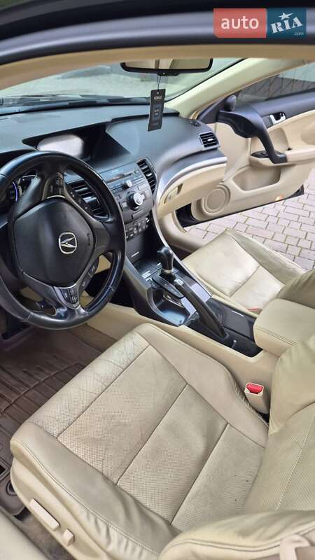 Седан Acura TSX 2011 в Львові