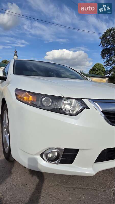 Седан Acura TSX 2013 в Києві