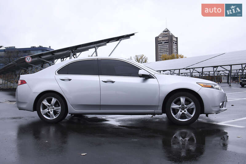 Седан Acura TSX 2013 в Киеве