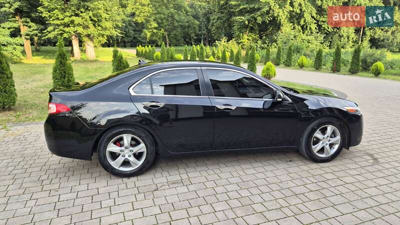 Седан Acura TSX 2011 в Львове