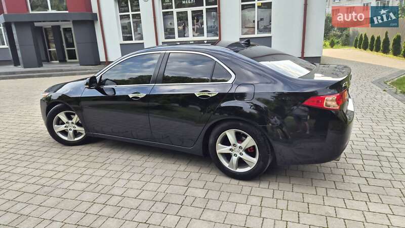 Седан Acura TSX 2011 в Львове