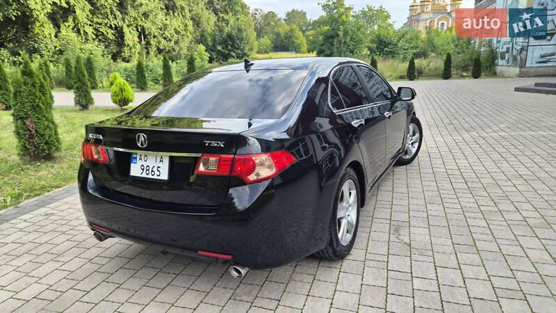 Седан Acura TSX 2011 в Львове