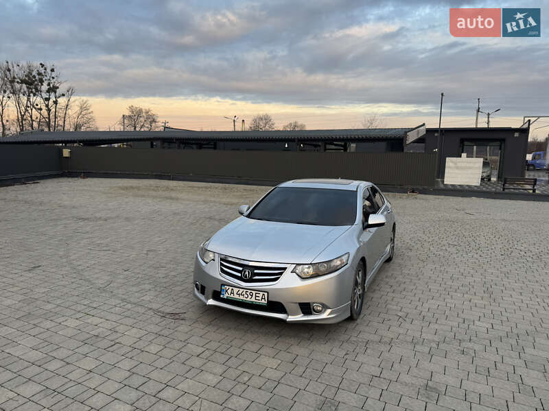 Седан Acura TSX 2013 в Львове