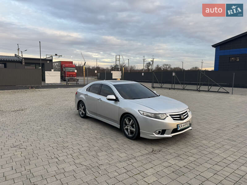 Седан Acura TSX 2013 в Львове
