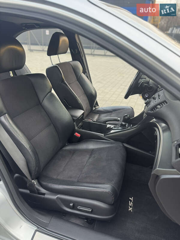 Седан Acura TSX 2013 в Львове
