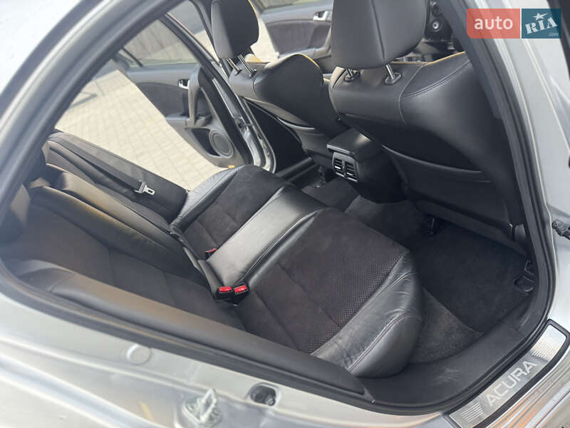 Седан Acura TSX 2013 в Львове