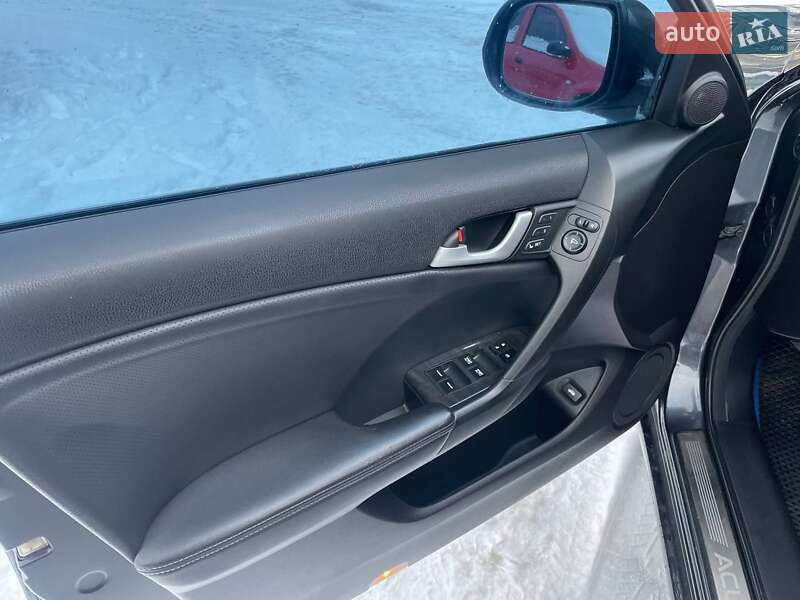 Седан Acura TSX 2012 в Києві