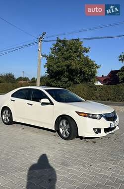 Седан Acura TSX 2010 в Косові