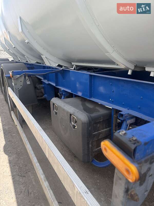 Цистерна напівпричіп Adige 36SN12 1995 в Дніпрі