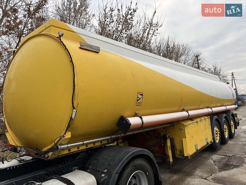 Цистерна полуприцеп ADR Trailers CTS 4 2003 в Киеве