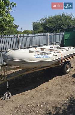 Лодка Adventure M-400 2011 в Изюме