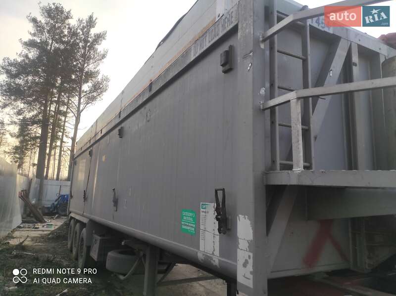 Зерновоз - напівпричіп AHP Trailer 2002 в Іванкові