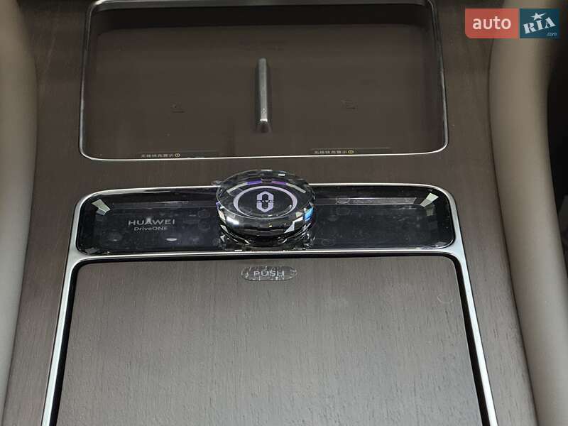 Внедорожник / Кроссовер Aito M9 2025 в Одессе