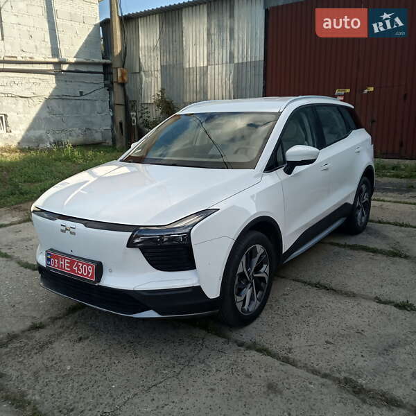 Позашляховик / Кросовер Aiways U5 2020 в 