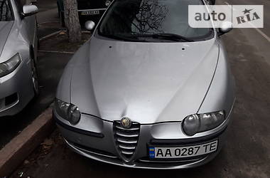 Хэтчбек Alfa Romeo 147 2001 в Киеве