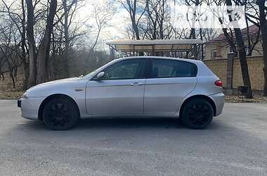 Хэтчбек Alfa Romeo 147 2005 в Днепре