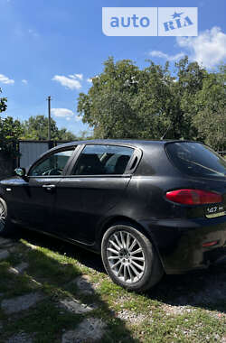 Хэтчбек Alfa Romeo 147 2005 в Каменец-Подольском