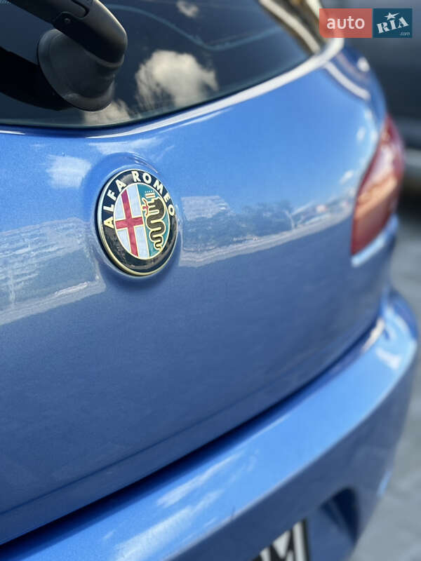 アルファロメオAlfa Romeo 147 クリスタル ペーパーウェイト