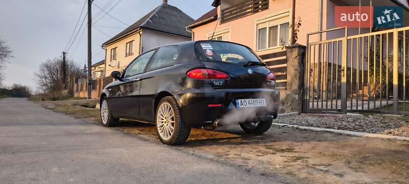Хетчбек Alfa Romeo 147 2007 в Ужгороді