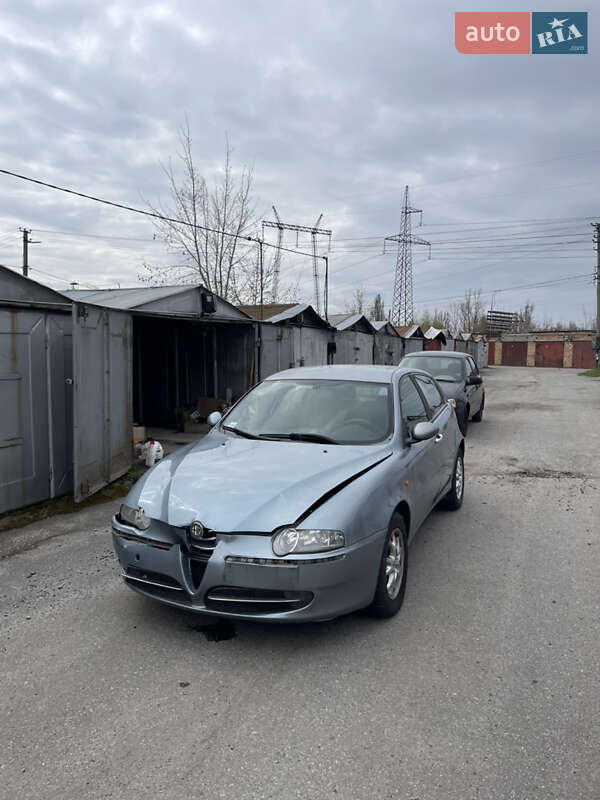 Alfa Romeo 147 2001 Alfa Romeo 147 2001