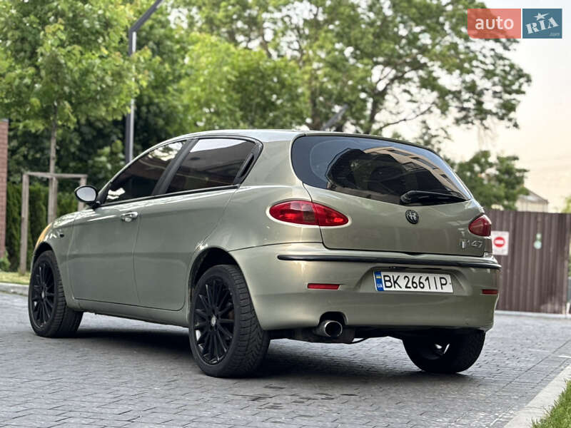 Хэтчбек Alfa Romeo 147 2003 в Львове