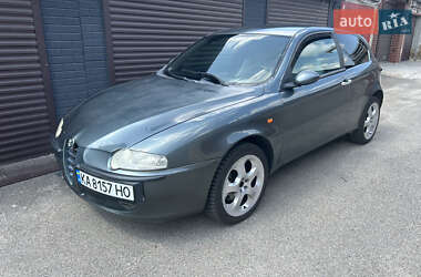 Хэтчбек Alfa Romeo 147 2001 в Киеве