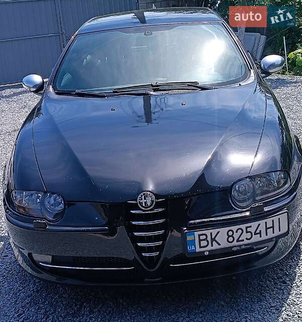 Хэтчбек Alfa Romeo 147 2002 в Ровно фото 2 Хэтчбек Alfa Romeo 147 2002 в Ровно