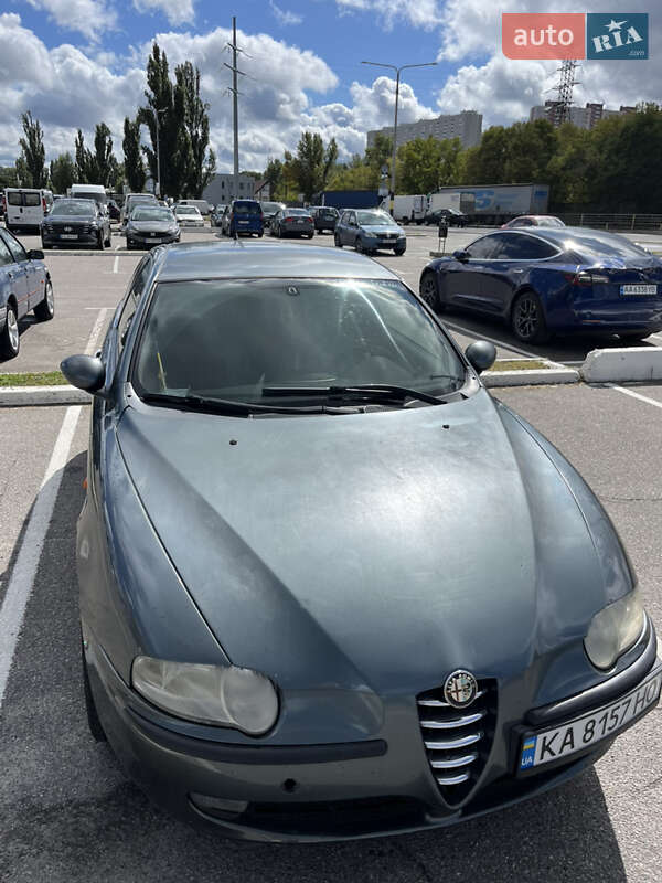 Хэтчбек Alfa Romeo 147 2001 в Киеве фото 13 Хэтчбек Alfa Romeo 147 2001 в Киеве