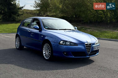 Хэтчбек Alfa Romeo 147 2007 в Ровно