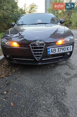 Хетчбек Alfa Romeo 147 2006 в Києві