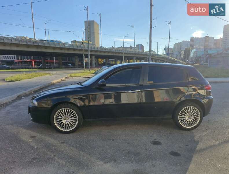 Хэтчбек Alfa Romeo 147 2006 в Киеве фото 5 Хэтчбек Alfa Romeo 147 2006 в Киеве