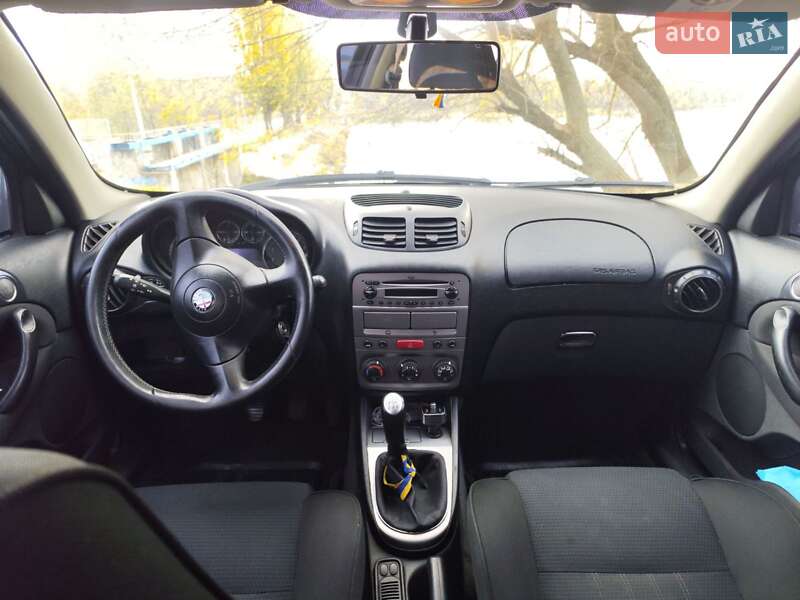 Хэтчбек Alfa Romeo 147 2006 в Кропивницком фото 4 Хэтчбек Alfa Romeo 147 2006 в Кропивницком