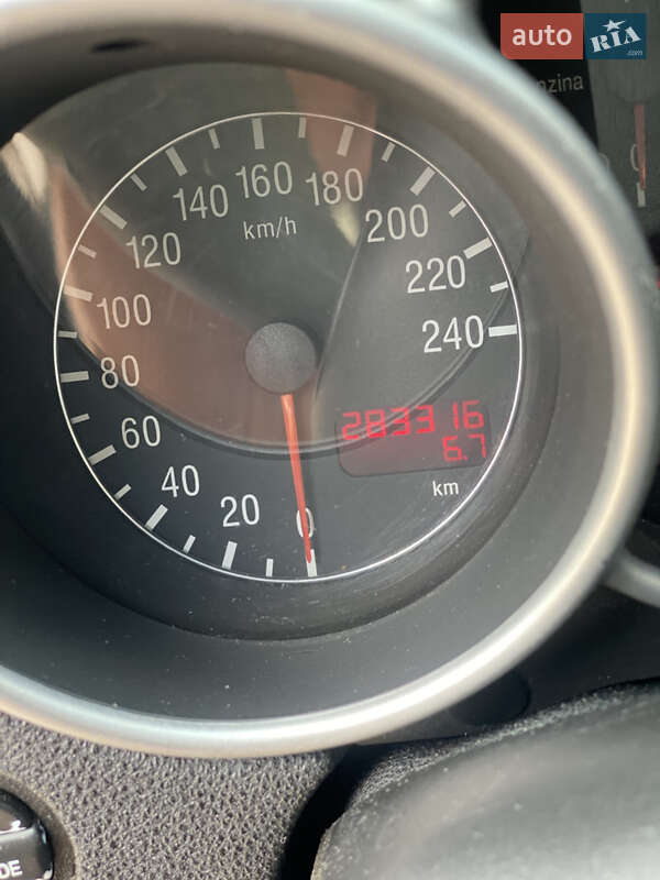 Хэтчбек Alfa Romeo 147 2003 в Харькове