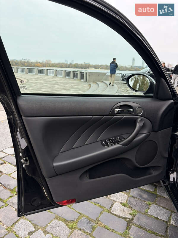 Хэтчбек Alfa Romeo 147 2009 в Киеве