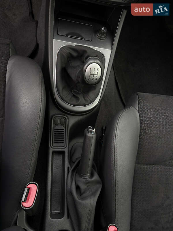 Хэтчбек Alfa Romeo 147 2009 в Киеве