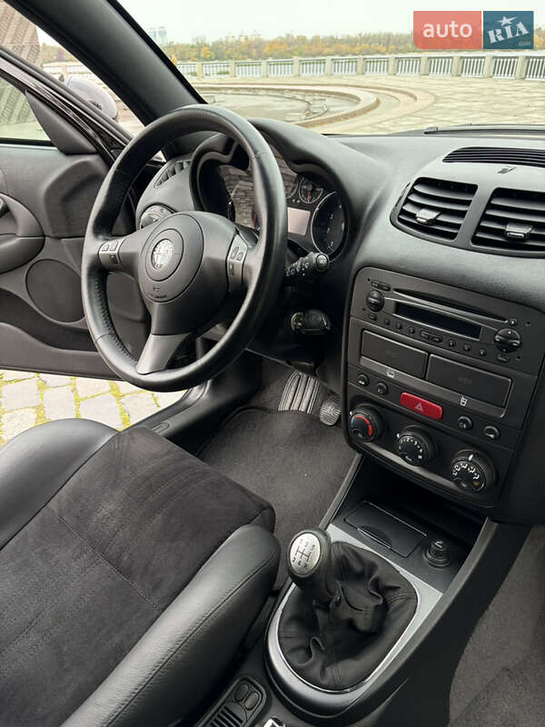 Хэтчбек Alfa Romeo 147 2009 в Киеве