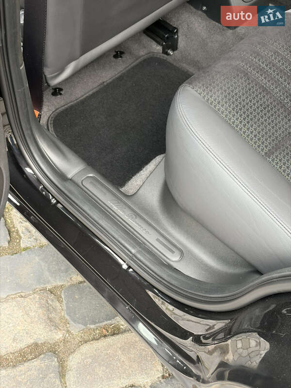 Хэтчбек Alfa Romeo 147 2009 в Киеве